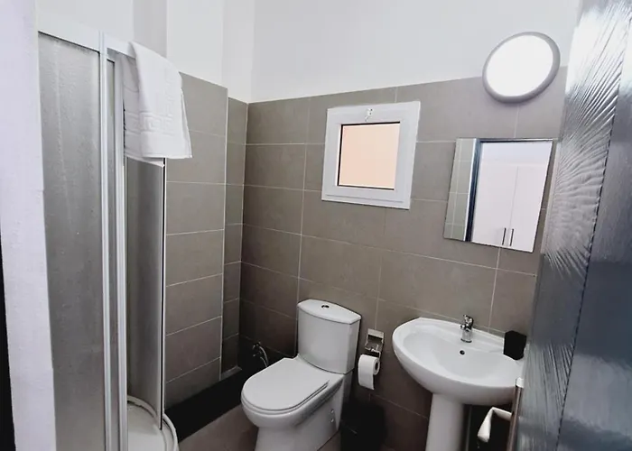 Hotel Haydarpasa Ticaret Lisesi Turizm Uygulama Nikósie
