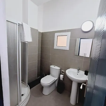 Hotel Haydarpasa Ticaret Lisesi Turizm Uygulama Nicosie